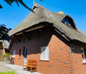 Ferienwohnung unter dem Reetdach in Wustrow